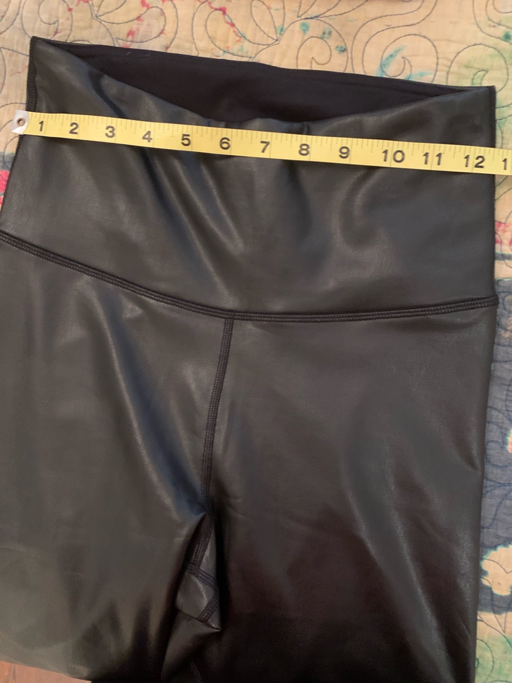 90 DEGREE NWT FAUX LEATHER ATHLETIC PANTS. EXCELLENT CONDITION! - Picture 5 of 7
